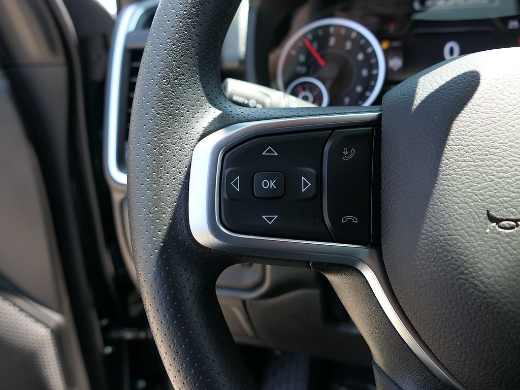 New 2026 RAM 1500 Express AWD/4WD image 13