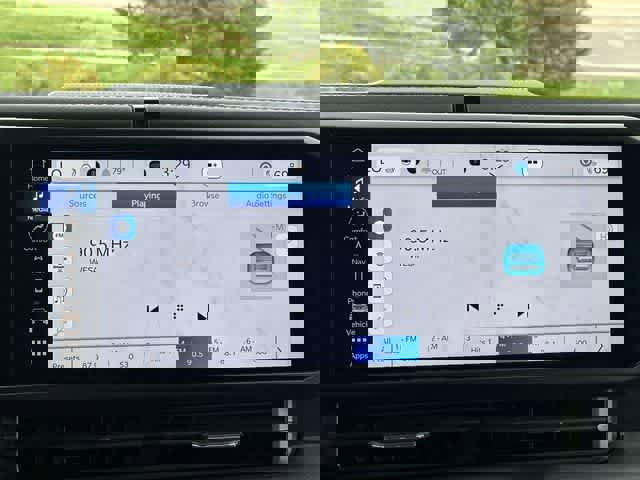 Used 2024 Jeep Wrangler Sahara w/ Technology Group image 11