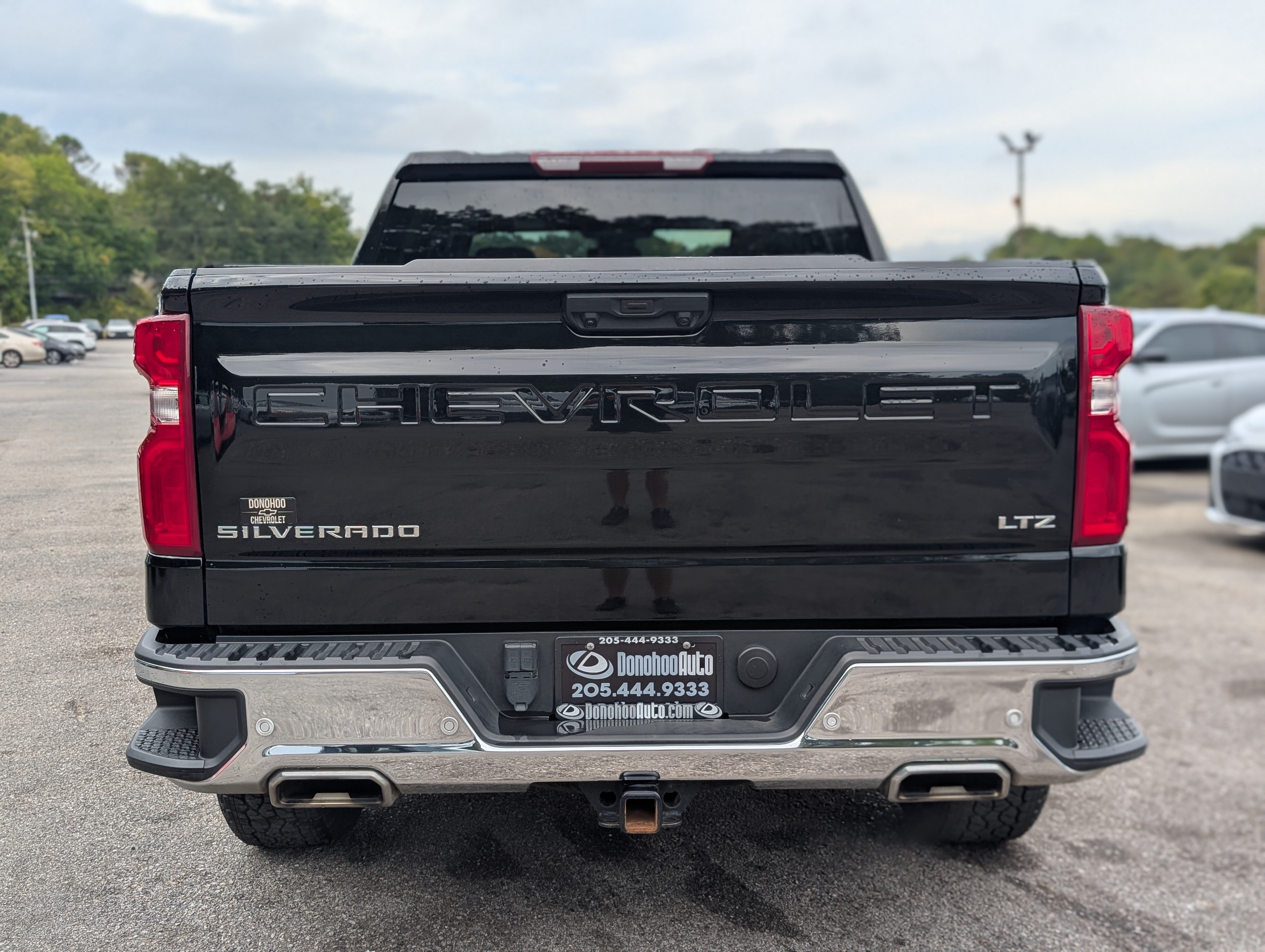 Used 2024 Chevrolet Silverado 1500 LTZ AWD/4WD image 8