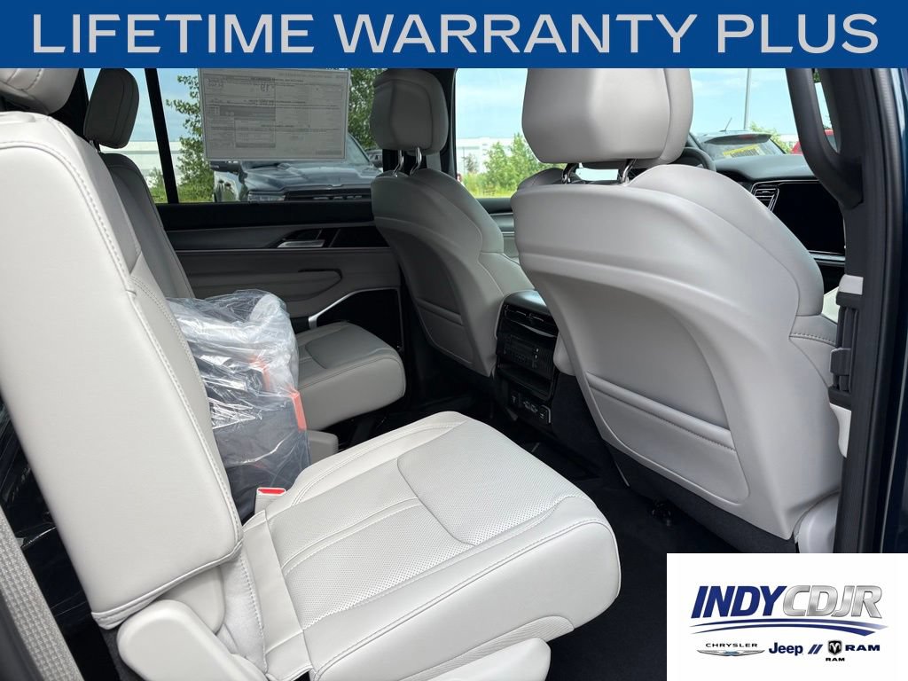 New 2026 Jeep Grand Wagoneer Limited AWD/4WD image 14