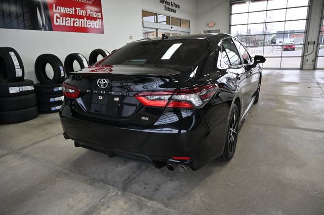 Used 2022 Toyota Camry SE image 6