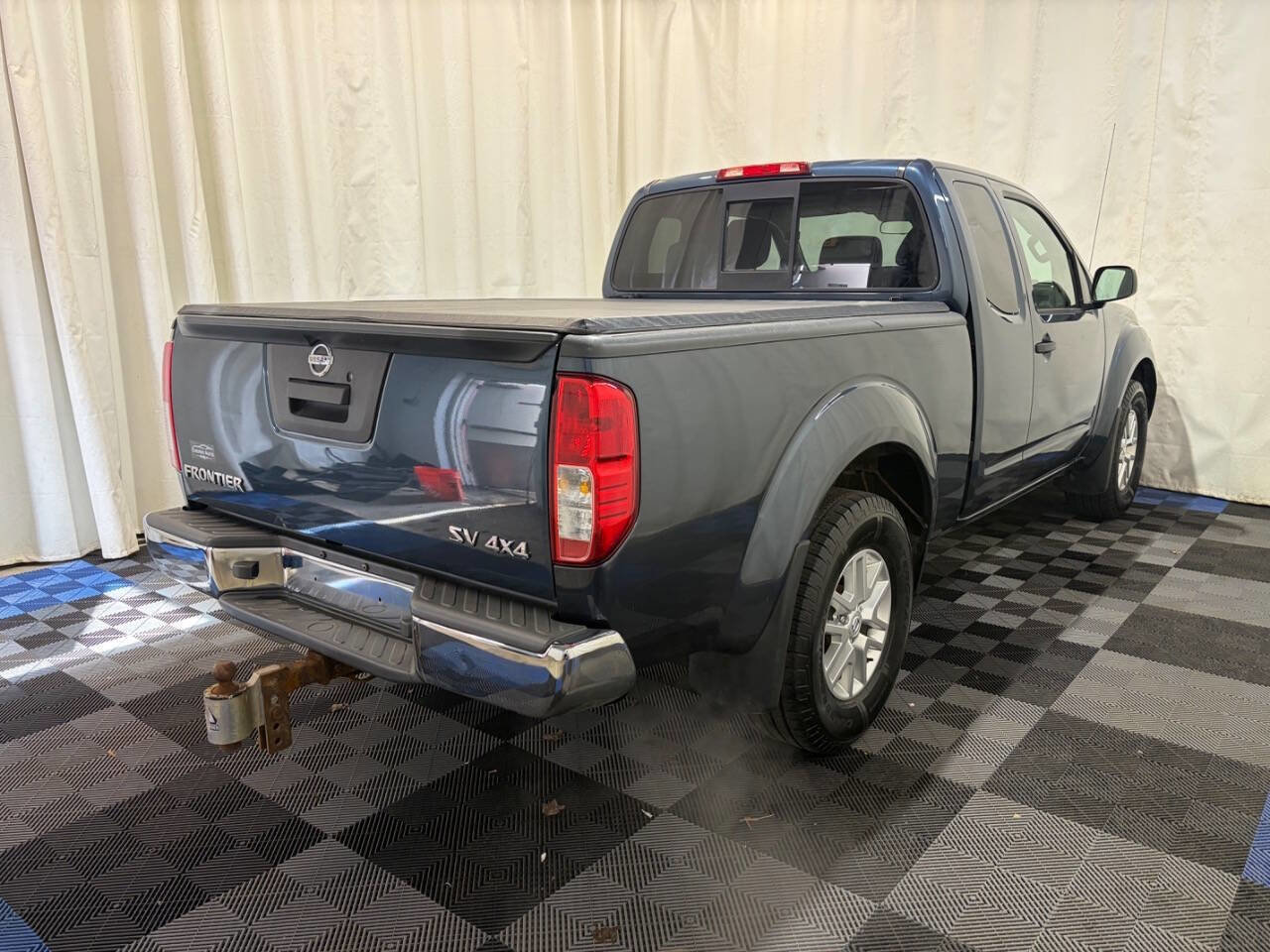 Used 2014 Nissan Frontier SV AWD/4WD image 6