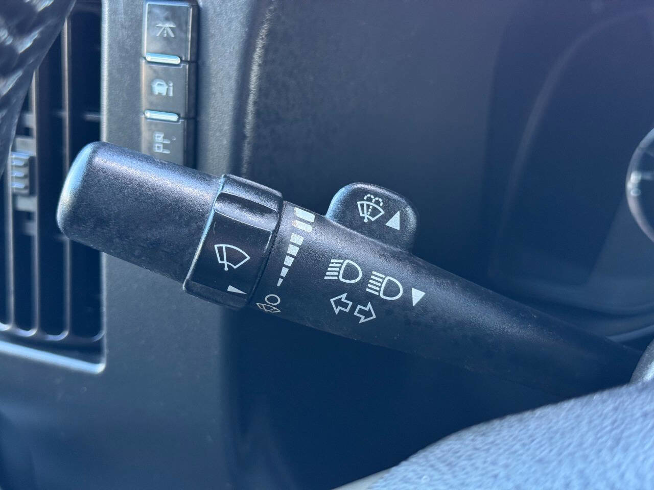 Used 2019 Chevrolet Express 2500 2500 3dr Cargo Van w/ Driver Convenience Package image 28