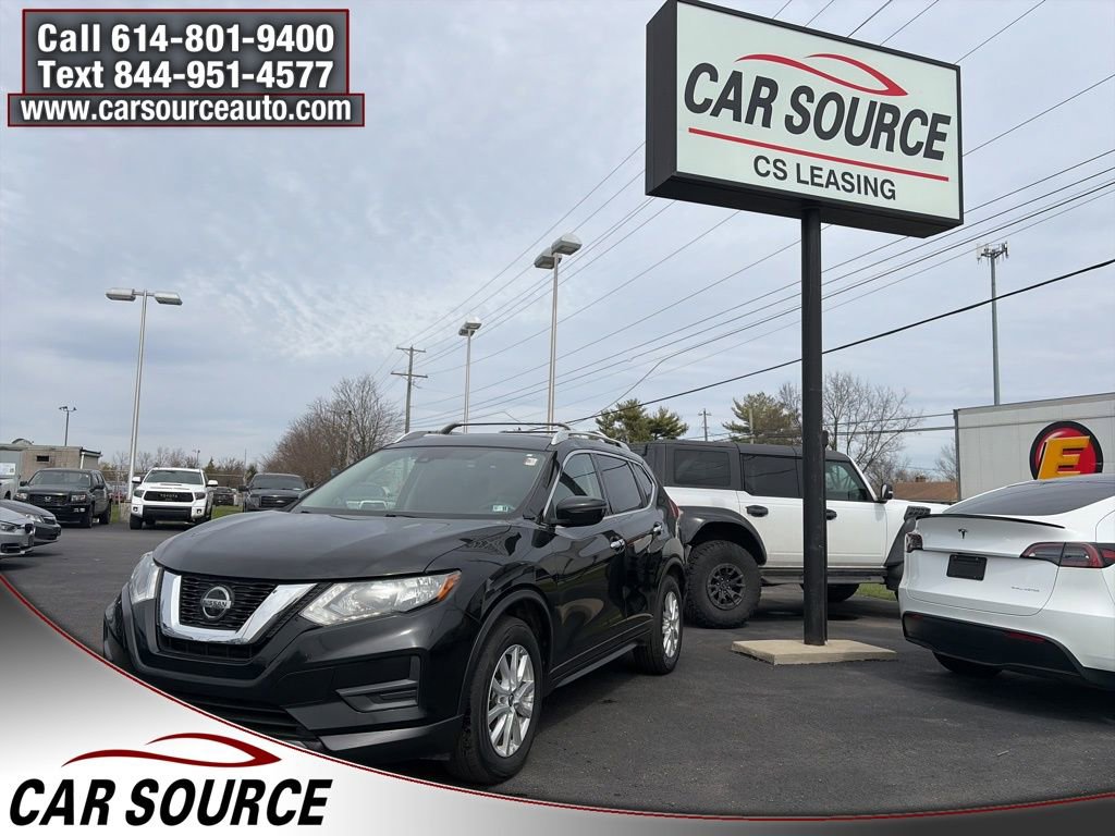 Used 2019 Nissan Rogue SV FWD image 1