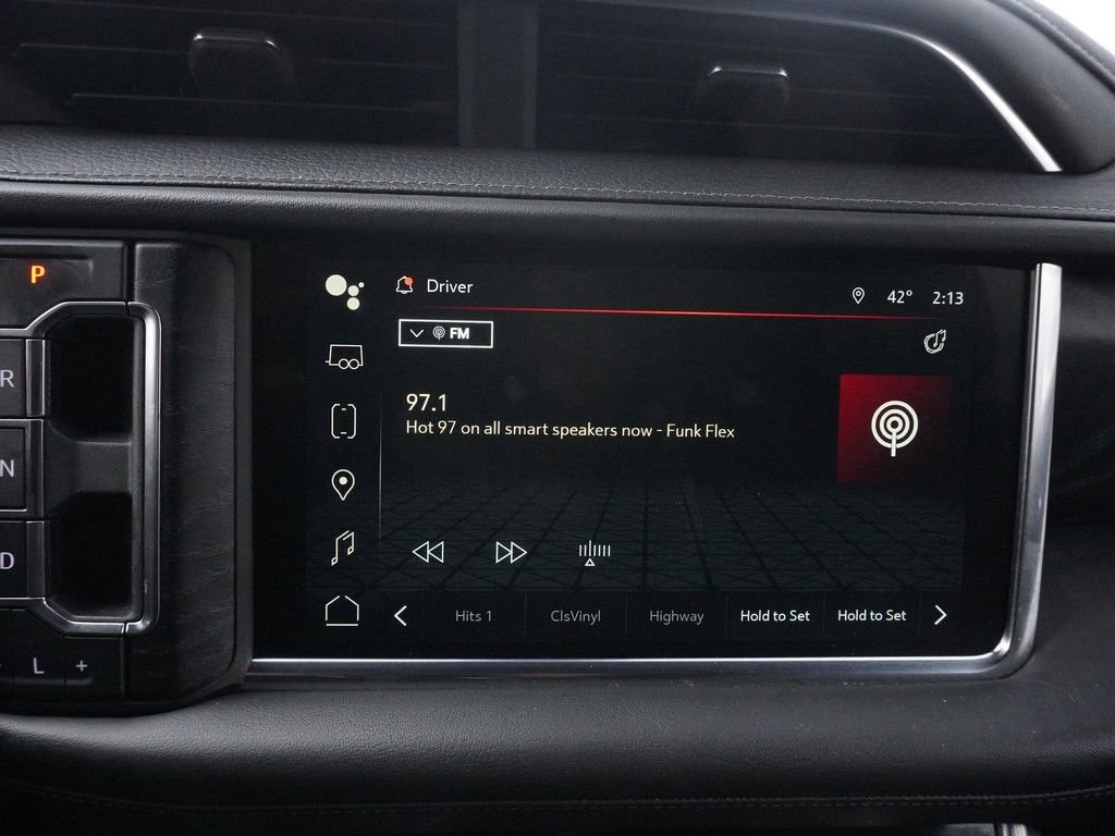 Used 2022 GMC Yukon XL Denali w/ Denali Premium Package image 49