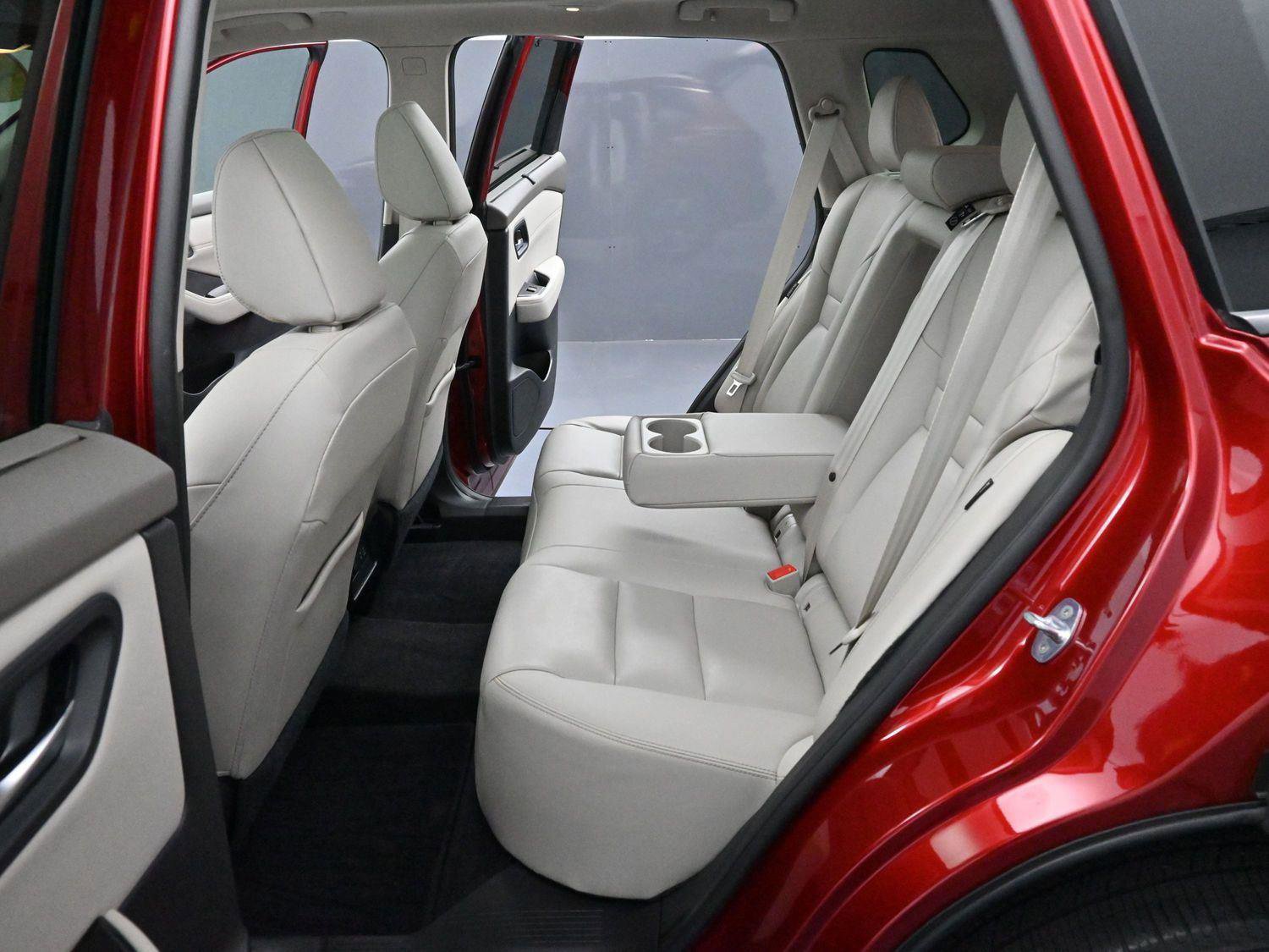 Used 2022 Nissan Rogue SL w/ SL Premium Package image 29