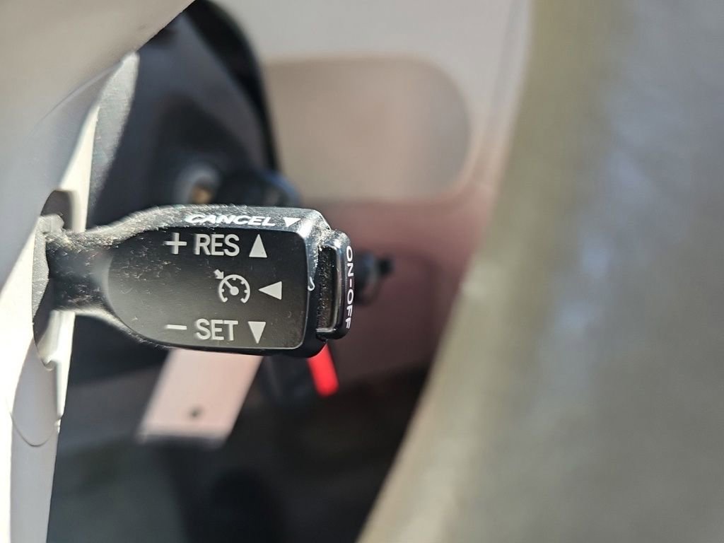 Used 2013 Toyota Sienna LE FWD image 18