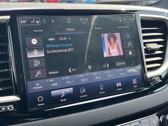 Used 2025 Chrysler Pacifica Select FWD image 28