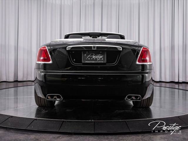 Used 2018 Rolls-Royce Dawn RWD image 18