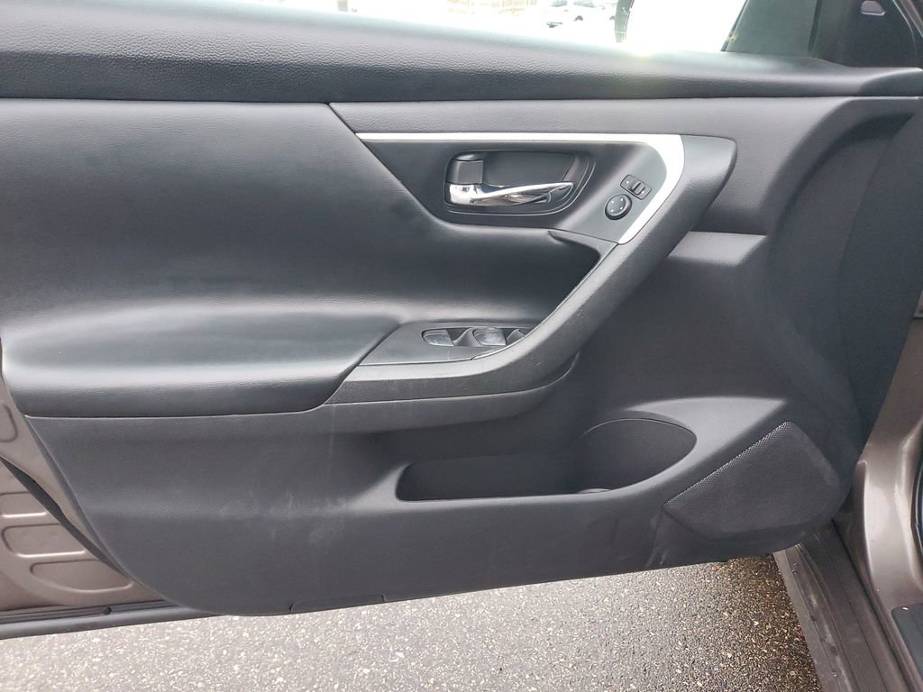 Used 2017 Nissan Altima 2.5 SV image 10