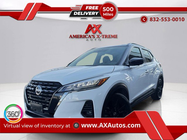 Used 2024 Nissan Kicks SR image 1