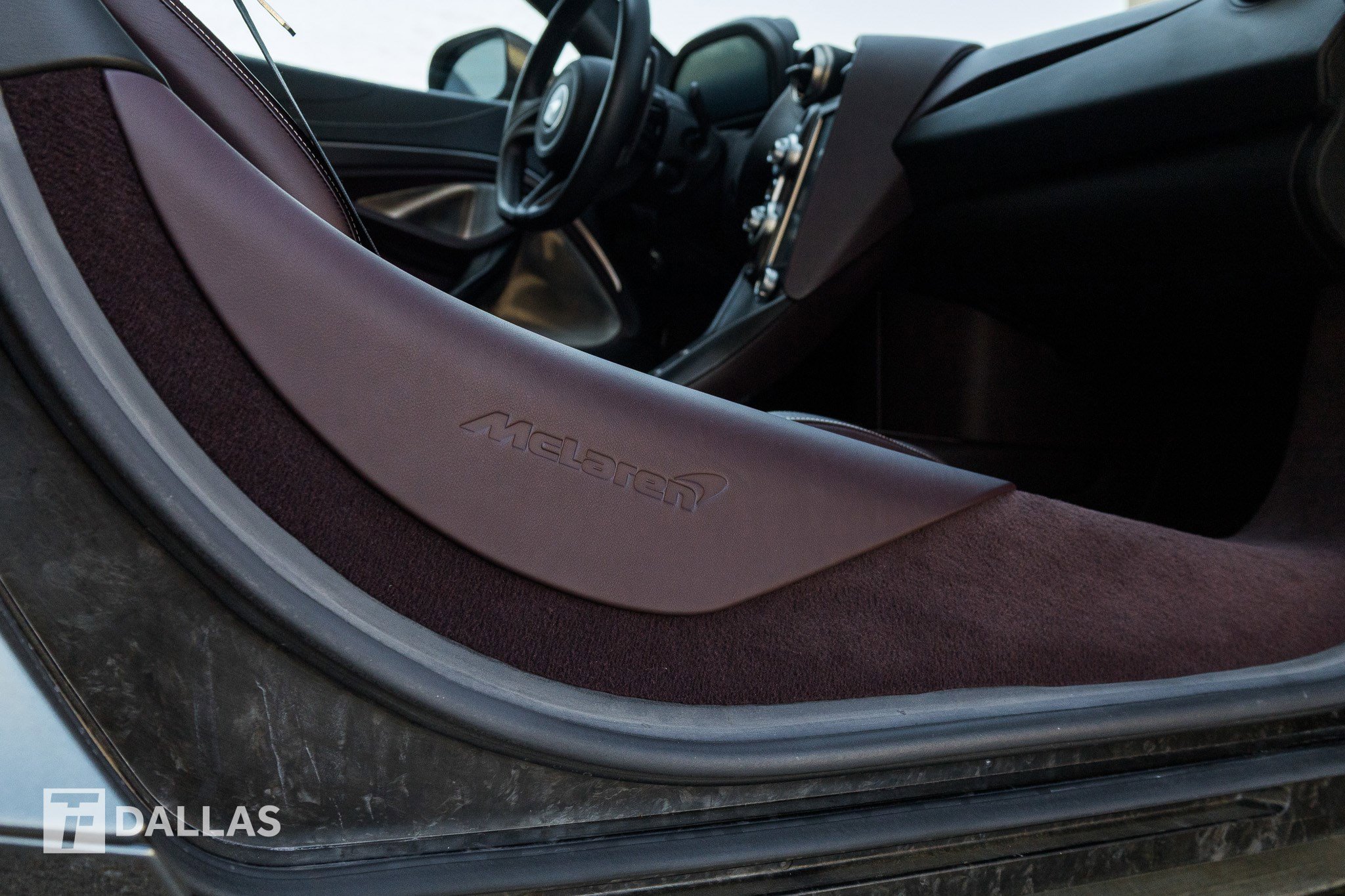 Used 2020 McLaren 720S Spider image 34