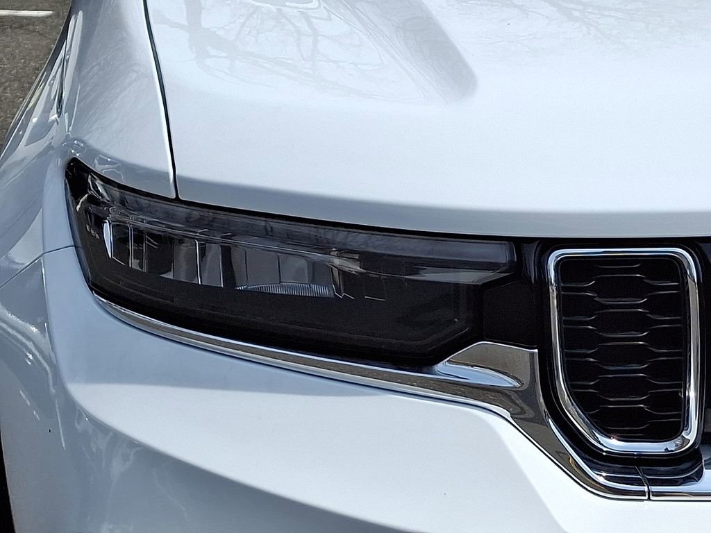 Used 2023 Jeep Grand Cherokee 4WD 4xe image 9