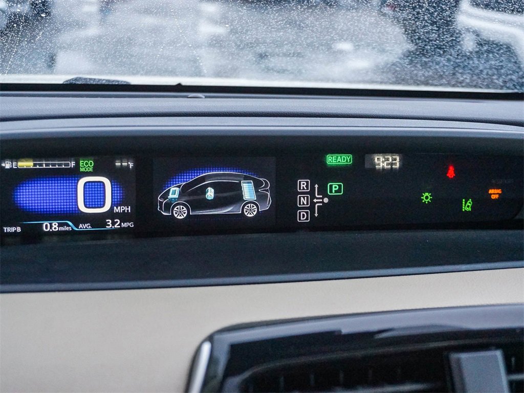 Used 2016 Toyota Prius Three image 19