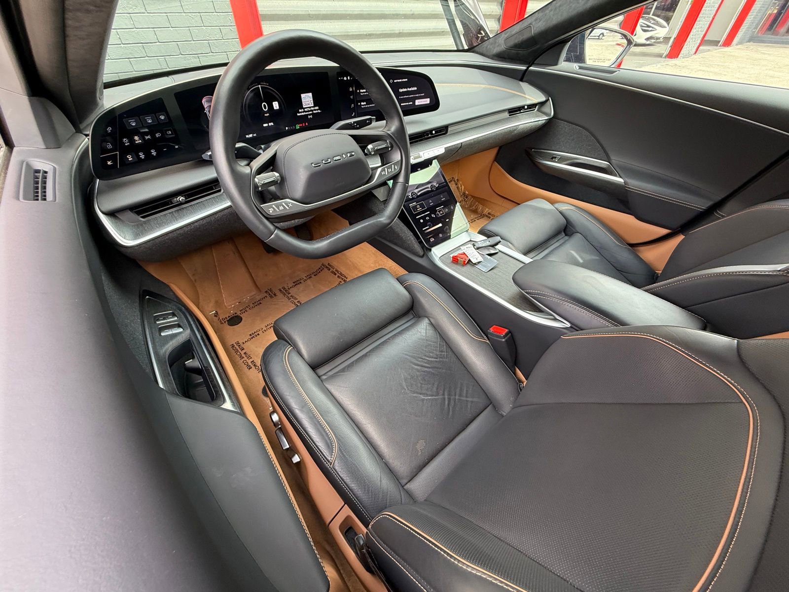 Used 2024 Lucid Air Touring image 26