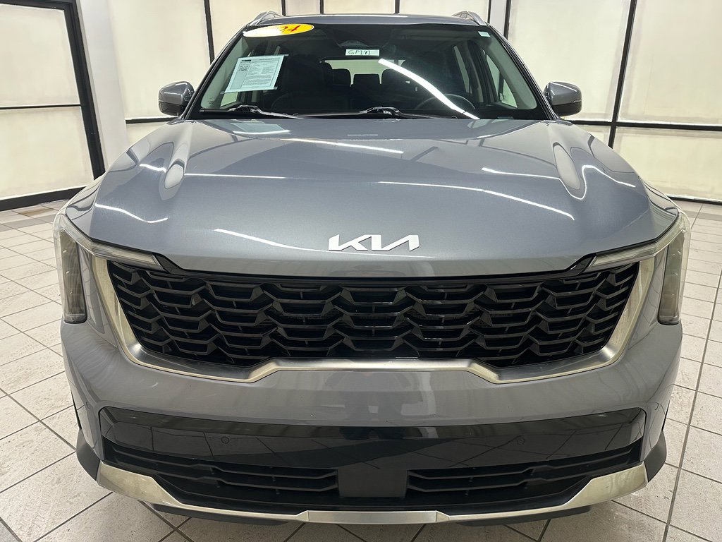 Used 2024 Kia Sorento S image 12