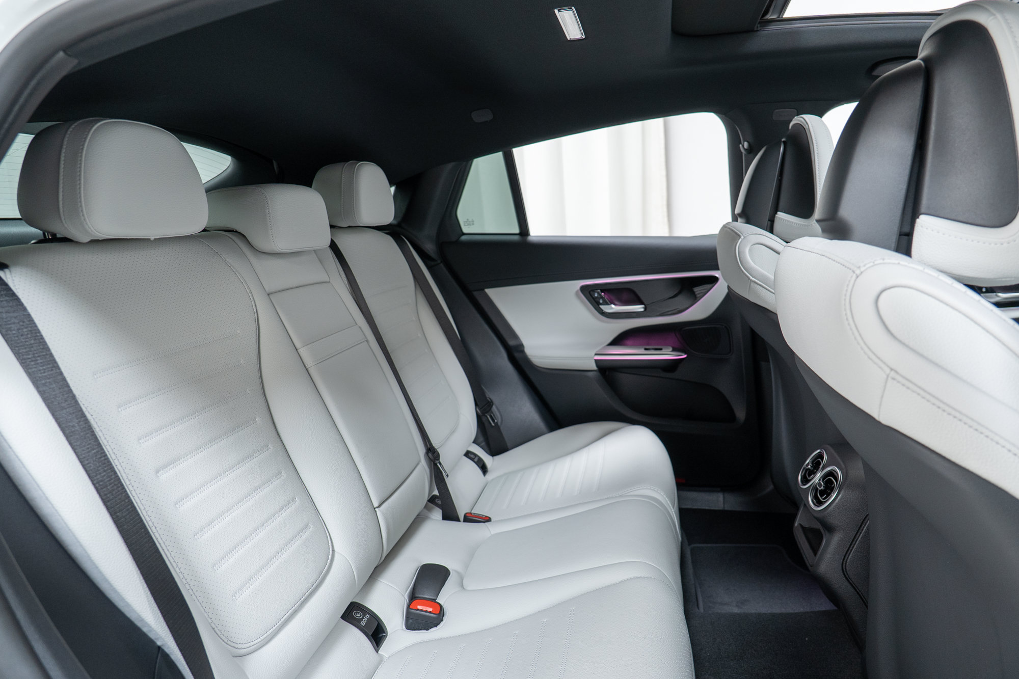 New 2027 Mercedes-Benz GLC 300 4MATIC image 24