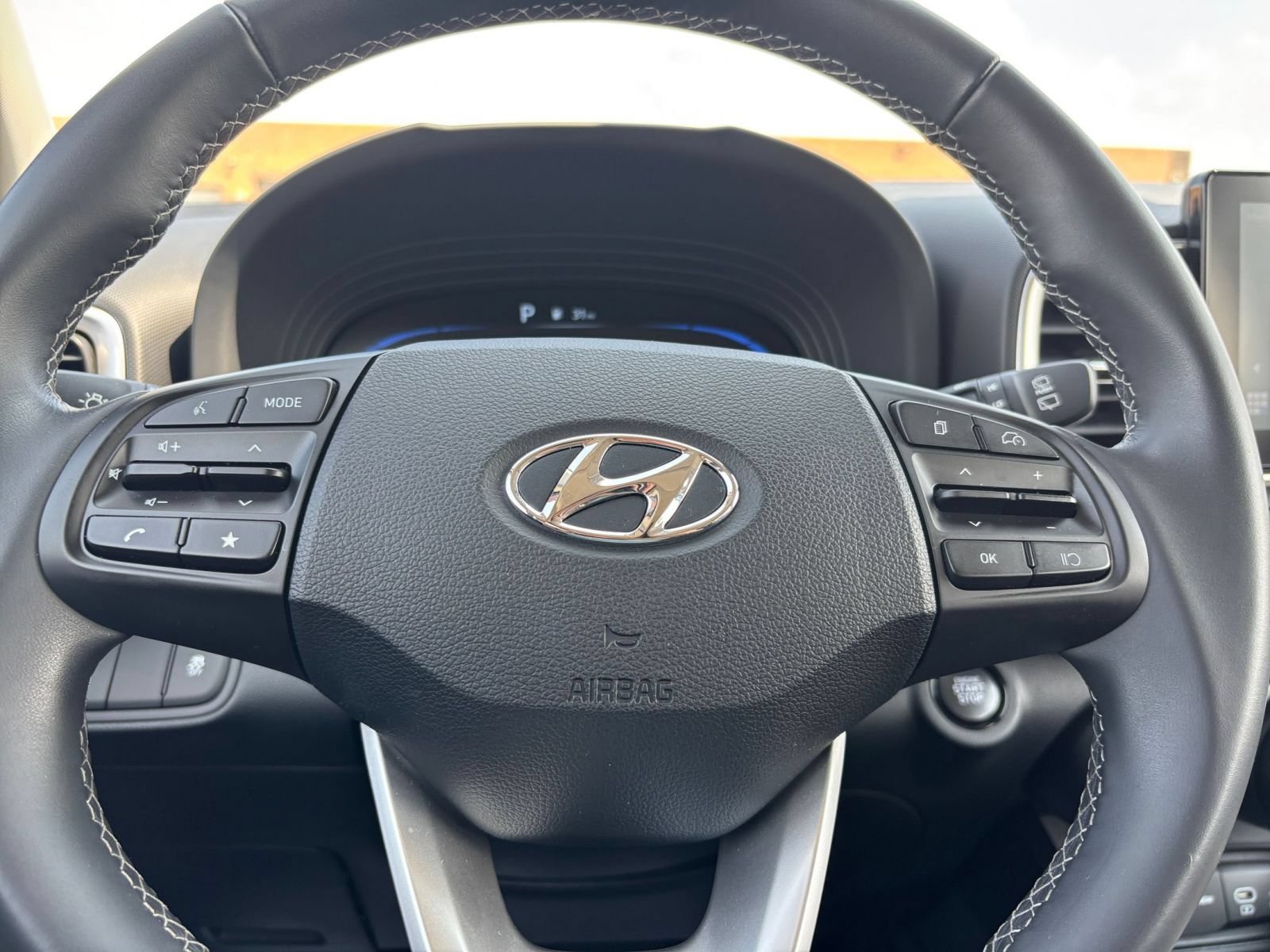 Used 2026 Hyundai Venue SEL FWD image 27