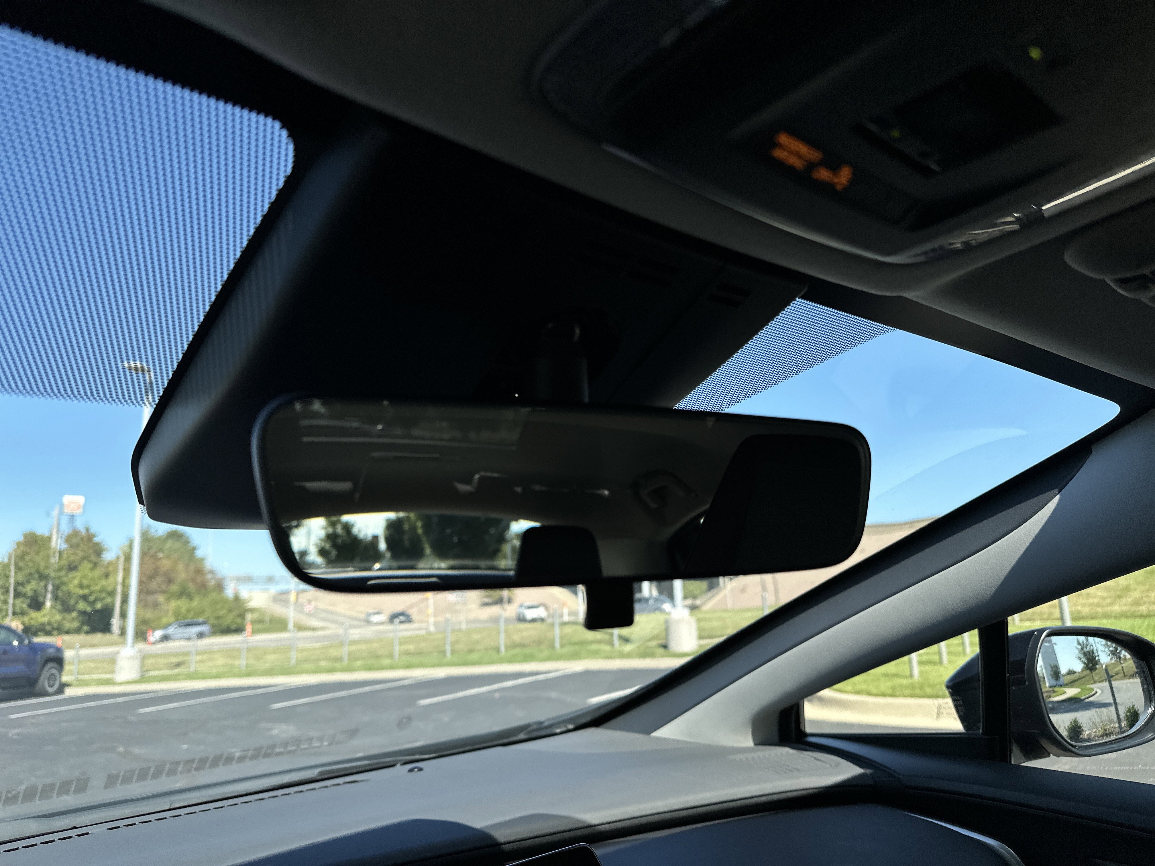 Used 2024 Toyota Prius LE image 27