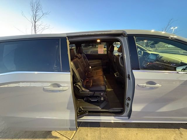 Used 2025 Honda Odyssey Sport-L image 28