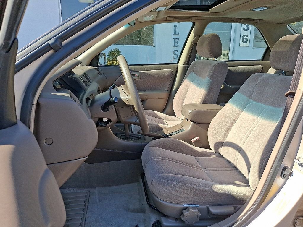 Used 1998 Toyota Camry LE FWD image 15