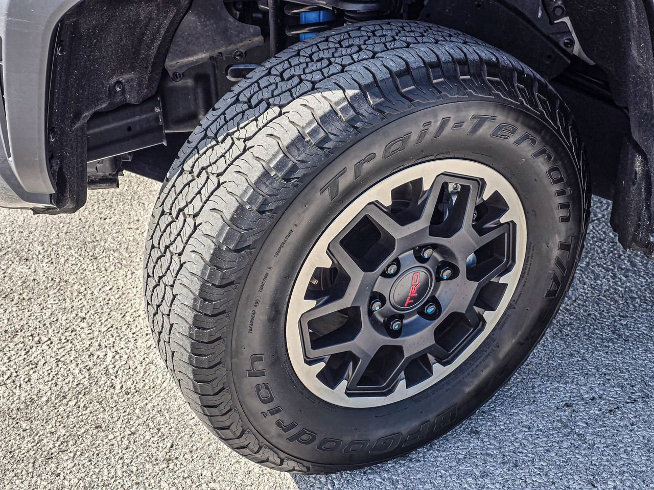 Used 2024 Toyota Tacoma TRD Off-Road AWD/4WD image 13