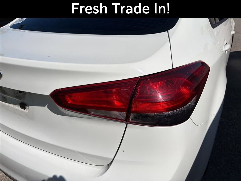 Used 2017 Kia Forte LX image 10