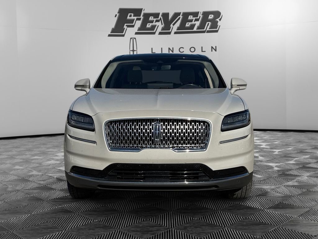 Used 2021 Lincoln Nautilus Reserve w/ Equipment Group 201A image 8