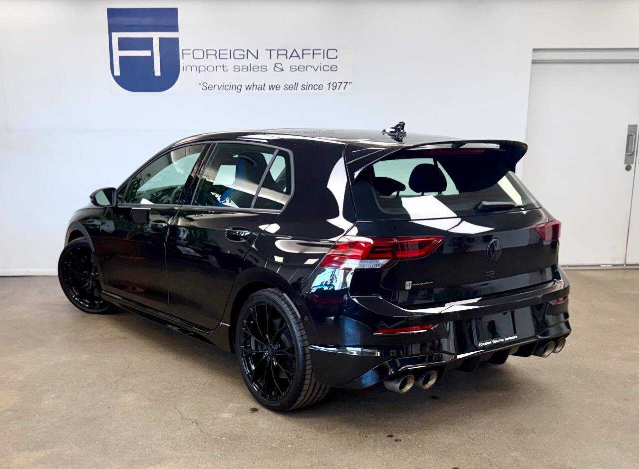 Used 2025 Volkswagen Golf R Black Edition image 28