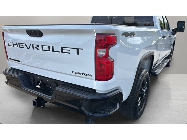 Used 2025 Chevrolet Silverado 2500 Custom w/ Custom Value Package AWD/4WD image 12