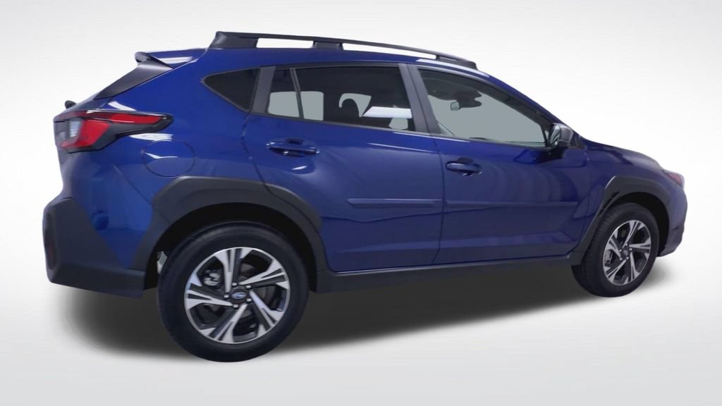 Used 2025 Subaru Crosstrek 2.5i Premium AWD/4WD image 8