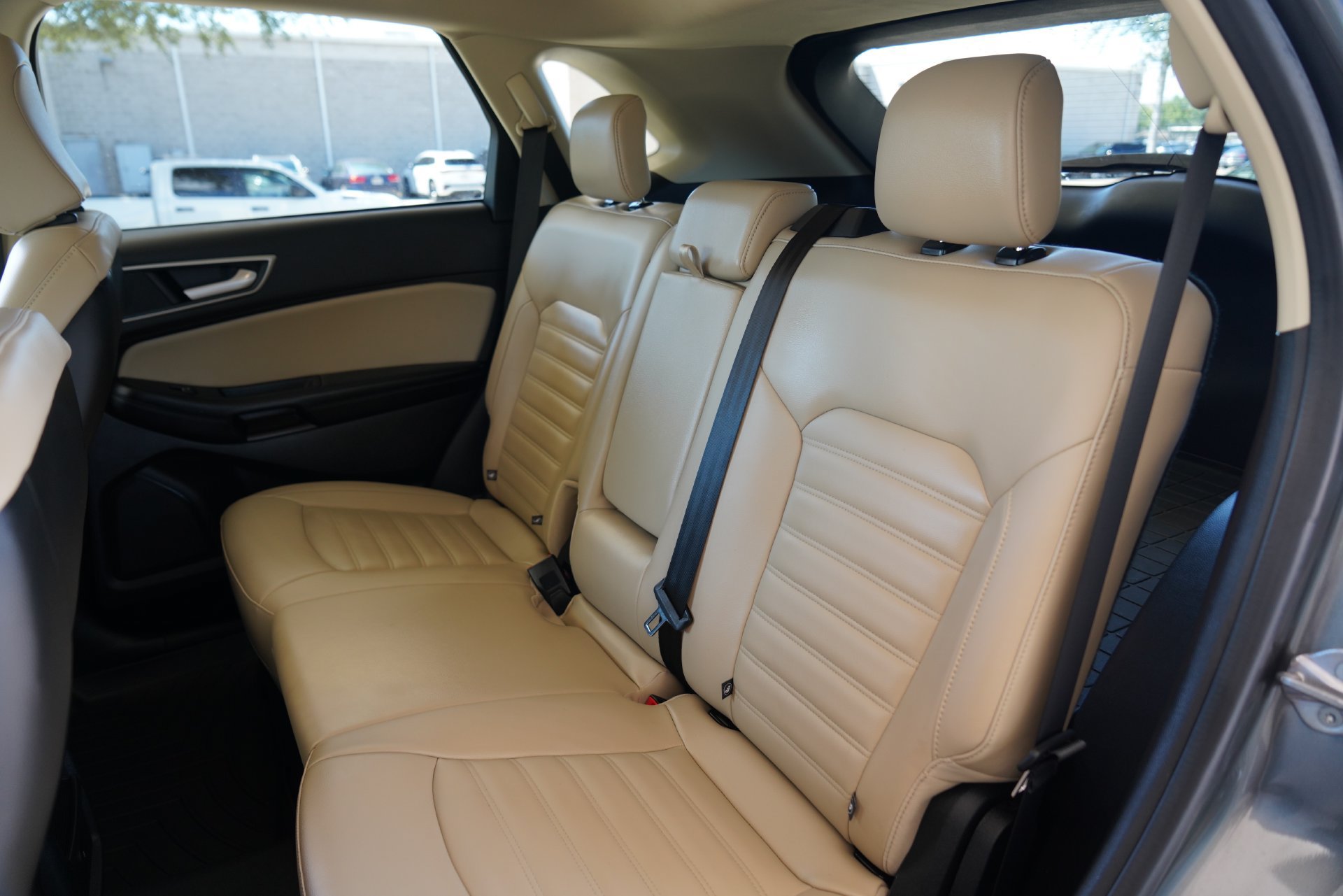 Used 2024 Ford Edge SEL AWD/4WD image 30