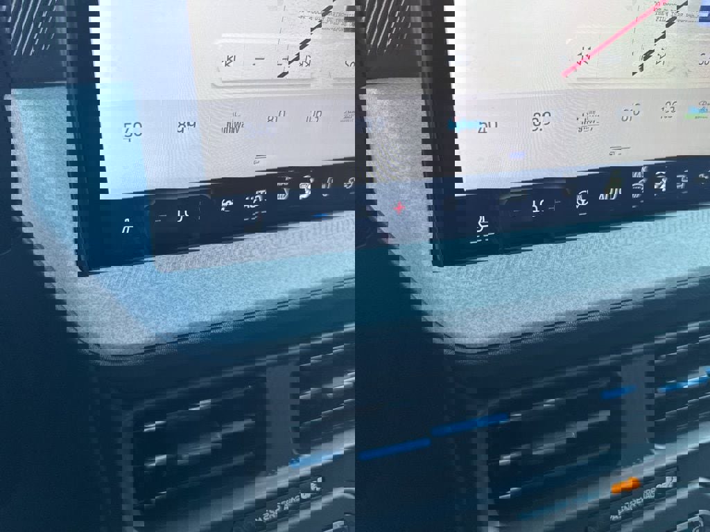 New 2025 Ford Maverick XLT w/ Equipment Group 301A image 25