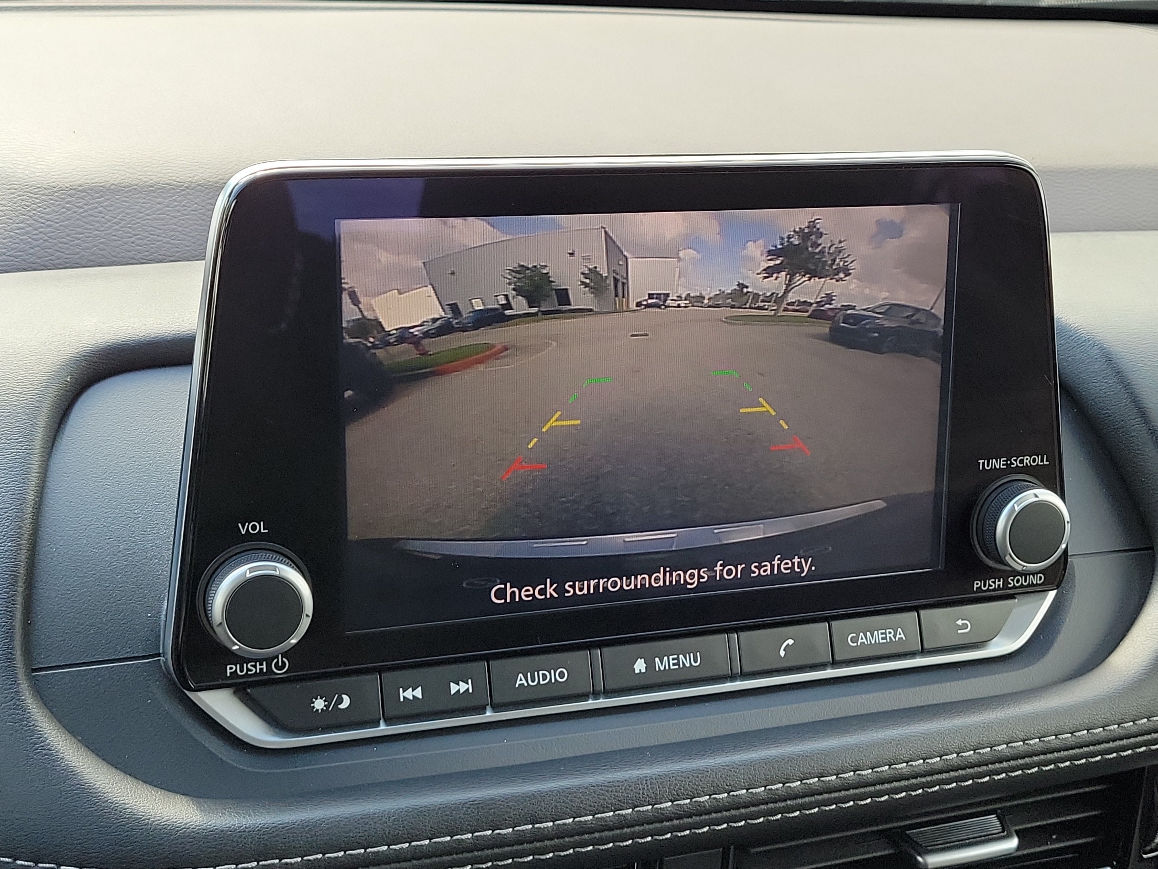 Certified 2023 Nissan Rogue SV FWD image 28