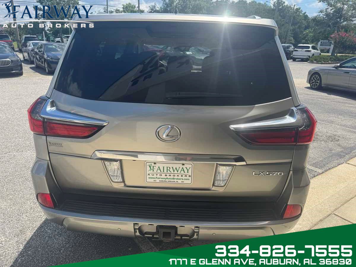 Used 2016 Lexus LX 570 4WD w/ Luxury Package image 7