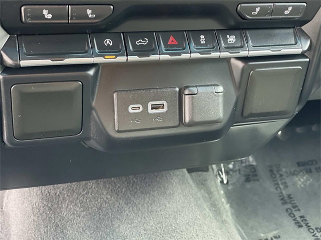 Used 2021 Chevrolet Silverado 1500 RST image 16