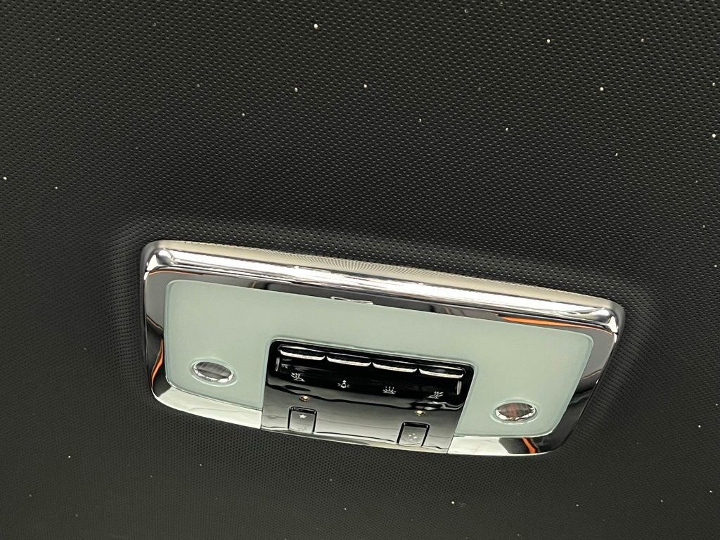 Used 2024 Rolls-Royce Cullinan Black Badge AWD/4WD image 24