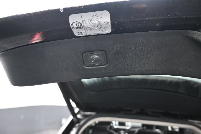 Used 2017 Ford Edge Titanium AWD/4WD image 7