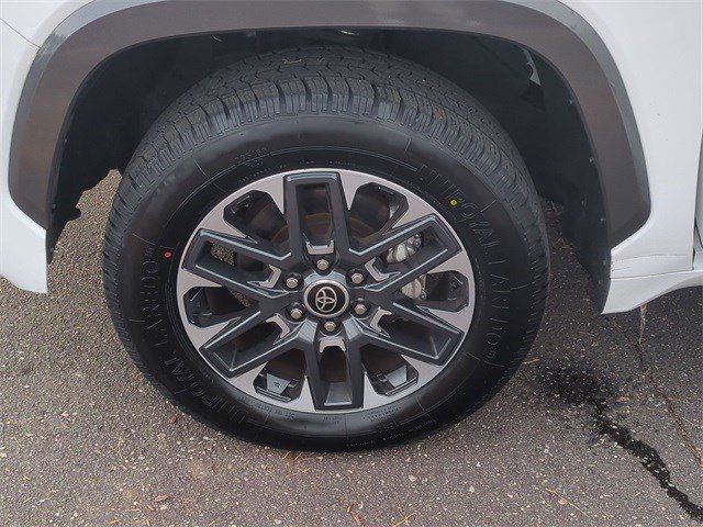 Used 2022 Toyota Tundra Limited image 28