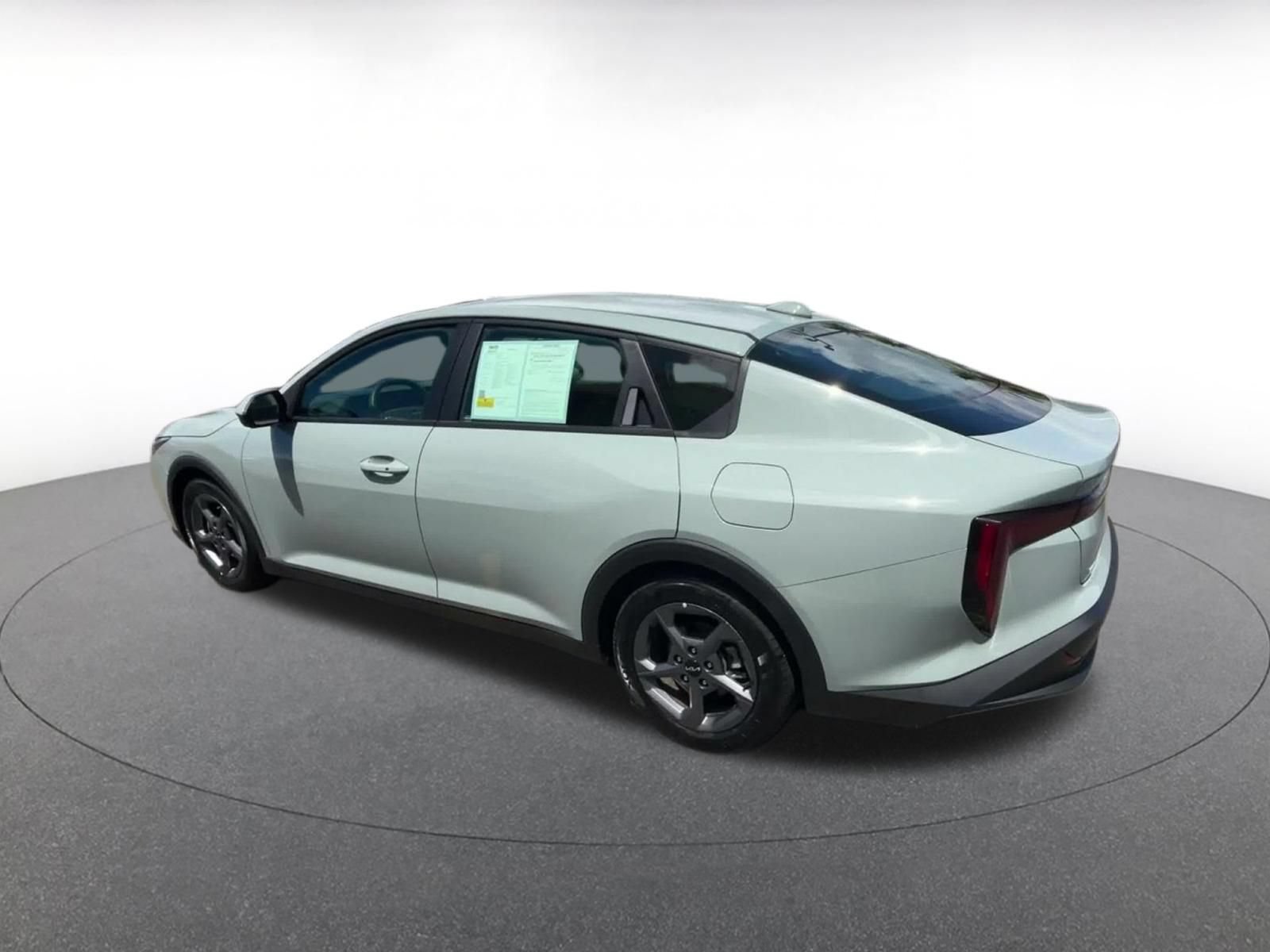 Used 2025 Kia K4 FWD image 9