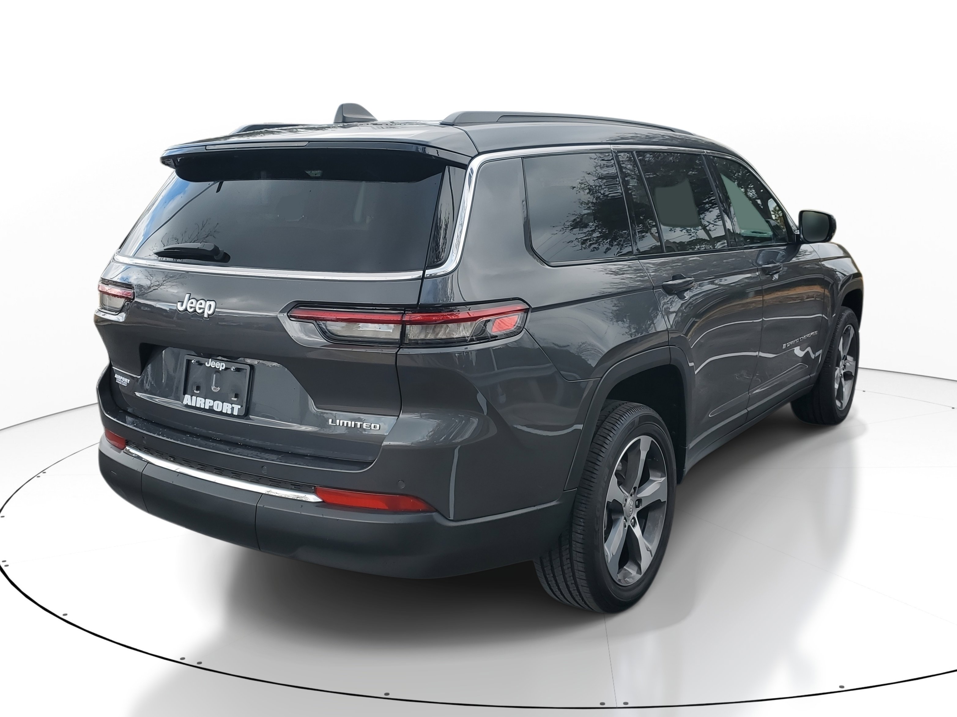 Used 2025 Jeep Grand Cherokee L Limited image 4