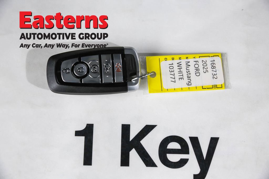 Used 2025 Ford Mustang EcoBoost image 23