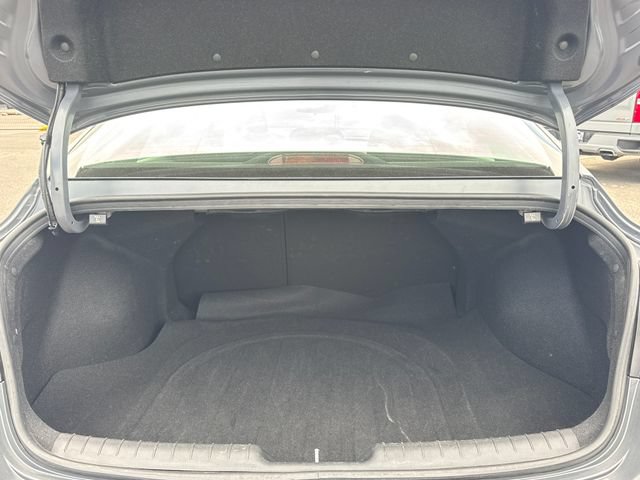 Used 2025 Hyundai Elantra SEL FWD image 12