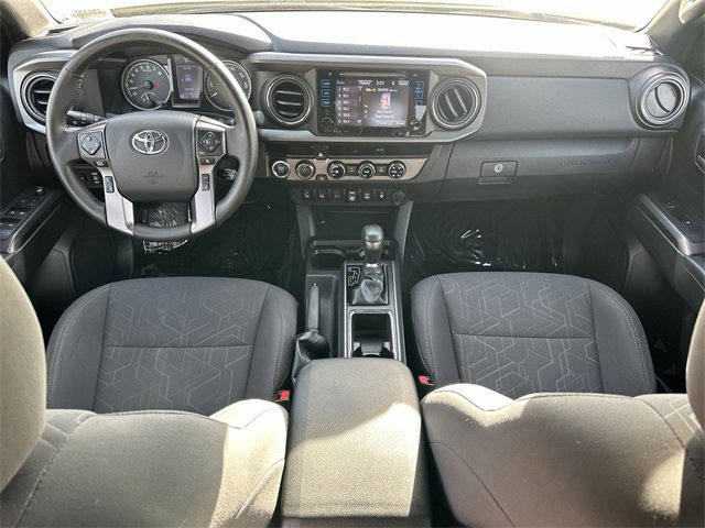 Used 2018 Toyota Tacoma TRD Off-Road image 18