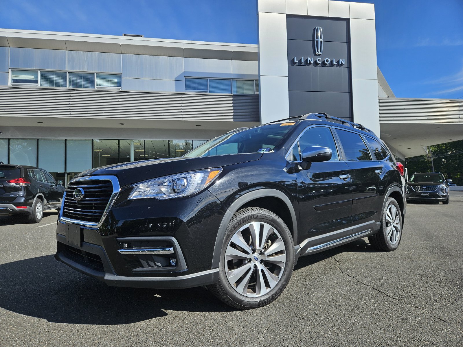 Used 2020 Subaru Ascent Touring AWD/4WD image 1
