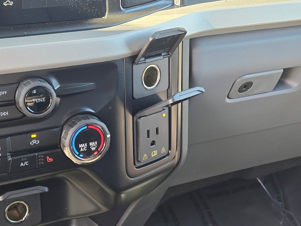 New 2026 Ford F350 XLT w/ XLT Premium Package image 25