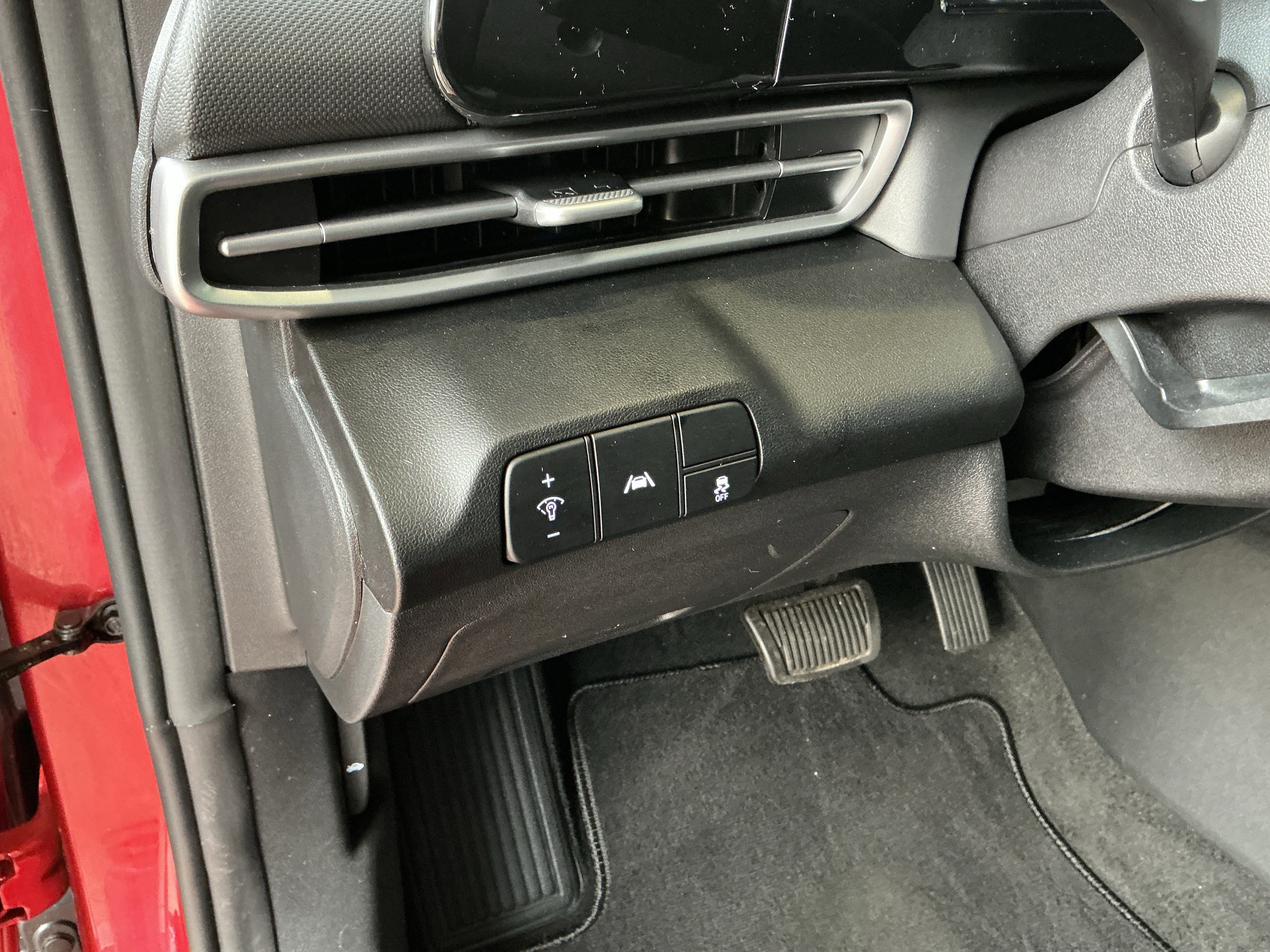 Used 2022 Hyundai Elantra SEL w/ Convenience Package image 30