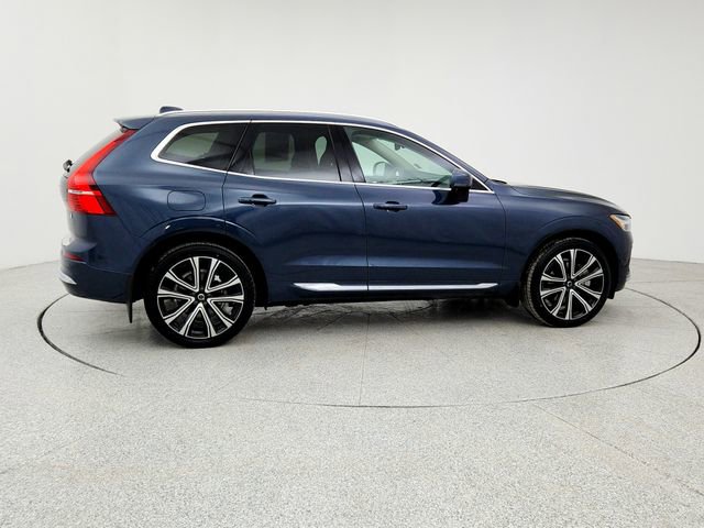 Certified 2023 Volvo XC60 B6 Ultimate w/ Protection Package Premier image 4