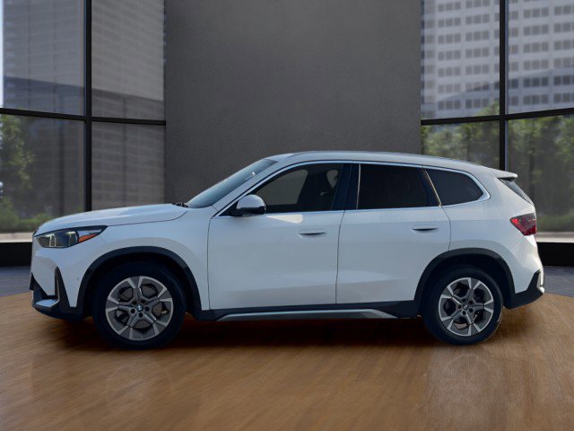 Used 2025 BMW X1 xDrive28i image 2