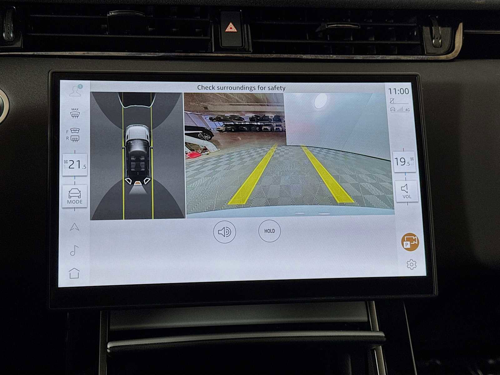 Used 2025 Land Rover Range Rover Evoque S image 16